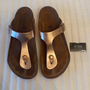 Birkenstock Gizeh Rose Gold Thong Scandal